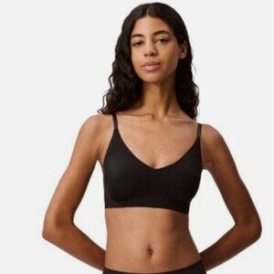 CALVIN KLEIN wireless Triangle Bralette Bra *Sz M*